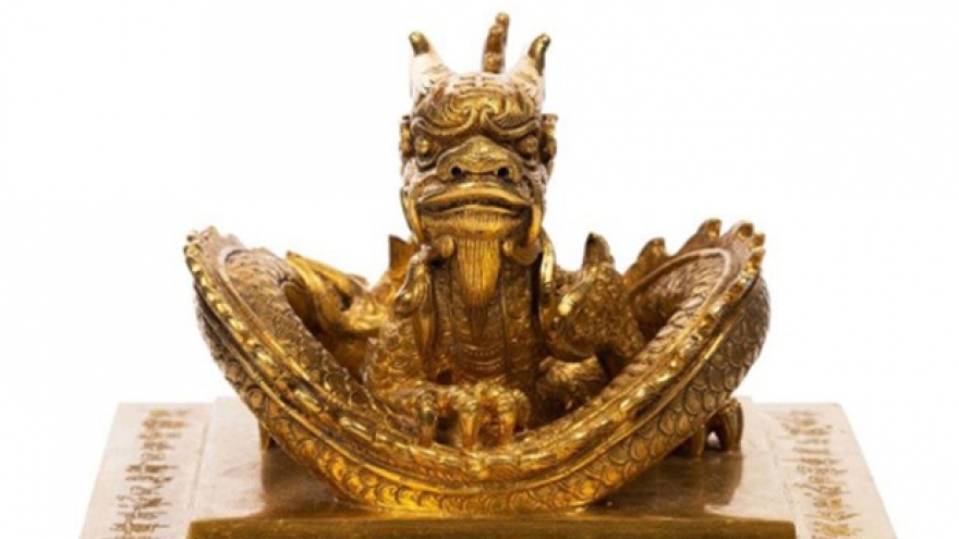 Ministry urges verification of Nguyen Dynasty antiques to be auctioned in France